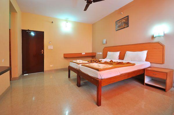 Hotel Sreeya Comforts Mysore Exterior foto